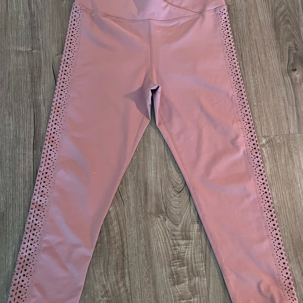 BLUSH COLORED LEGGINGS SIZE MED